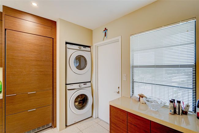 Washer / Dryer in Condo | Image 36