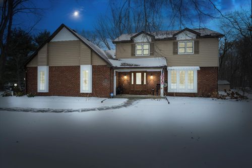 22279 Loupee Dr, Cassopolis, MI, 49031-9430 | Card Image