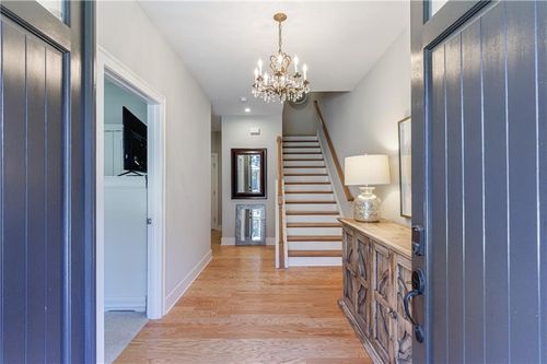 767 Hadley Ln Ne, Marietta, GA, 30068-5529 | Card Image