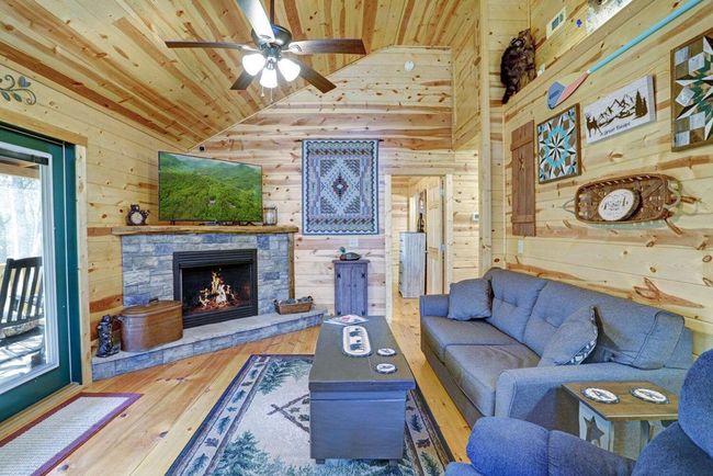 20 Lauras Cove Ln, House other with 2 bedrooms, 2 bathrooms and 1 parking in Murphy NC | Image 8