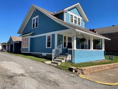 View of front facade with a porch | Image 2