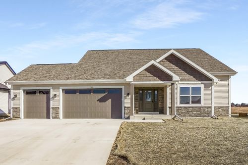 1364 Periwinkle Pass, Oconomowoc, WI, 53066-2657 | Card Image