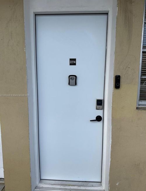 2214-26 Diplomat Pkwy, Hallandale Beach, FL, 33009-3721 | Card Image