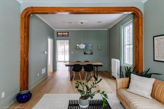 45 Park St W, House other with 6 bedrooms, 4 bathrooms and 4 parking in Dundas ON | Image 9