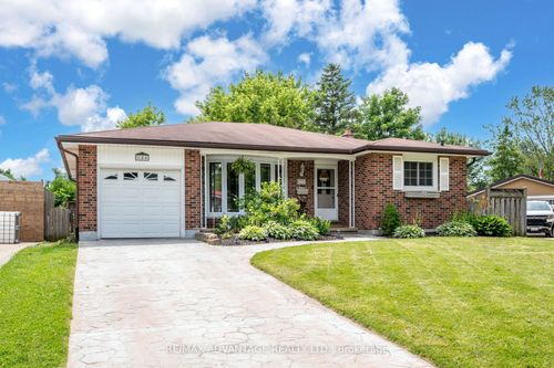 144 Antrim Cres, London, ON, N6E1G8 | Card Image
