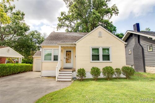 943 Mckinley Blvd, Alton, IL, 62002-3360 | Card Image