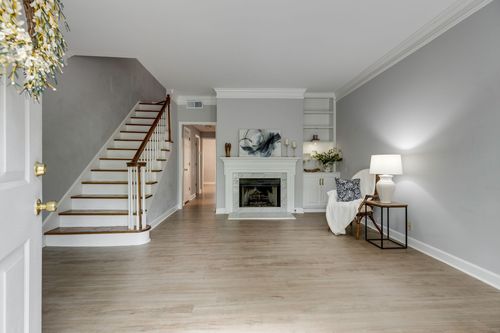 2308 Sharondale Dr, Nashville, TN, 37215-1216 | Card Image