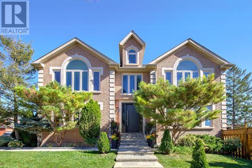 123 Hidden Trail Avenue, Richmond Hill (Mill Pond), ON, L4C0H1 | Card Image