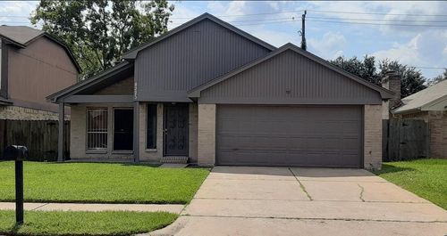 8223 Furlong Ln, Houston, TX, 77071-3624 | Card Image