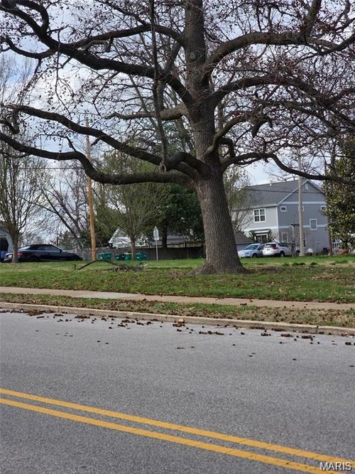 1008 N Bompart Lot B ************** Avenue, Webster Groves, MO, 63119 | Card Image