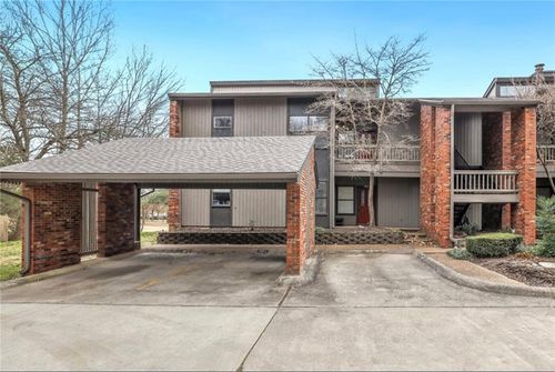 21-2779 E Joyce Blvd, Fayetteville, AR, 72703-4562 | Card Image