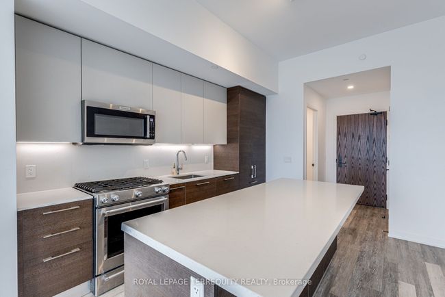 705 - 2118 Bloor St W, Condo with 1 bedrooms, 2 bathrooms and null parking in Toronto ON | Image 7