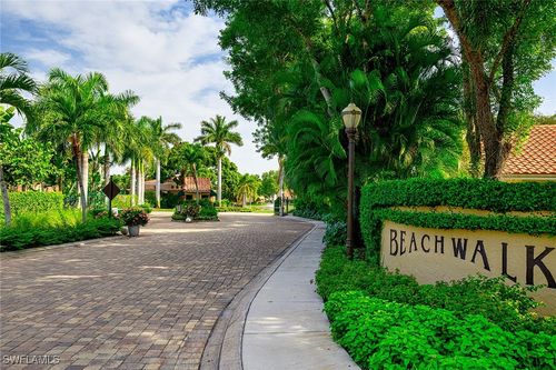 m103-595 Beachwalk Cir, NAPLES, FL, 34108-8727 | Card Image