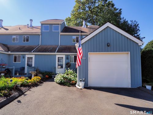 104-104 Black Birch Court, Shelton, CT, 06484 | Card Image