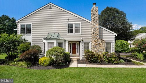 7001 Birdie Ln, DOYLESTOWN, PA, 18901-2874 | Card Image