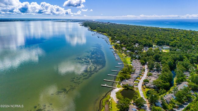 5 West Ct, House other with 6 bedrooms, 5 bathrooms and 1 parking in Pine Knoll Shores NC | Image 58