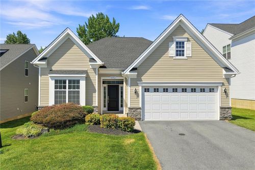 1692 Valley View Dr, Allentown, PA, 18104-6621 | Card Image