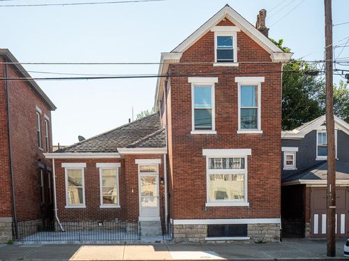226 W 10th St, Newport, KY, 41071-1449 | Card Image