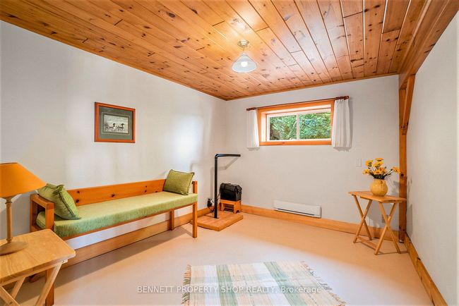 33 Burton Lane, House other with 5 bedrooms, 2 bathrooms and 4 parking in Renfrew ON | Image 18