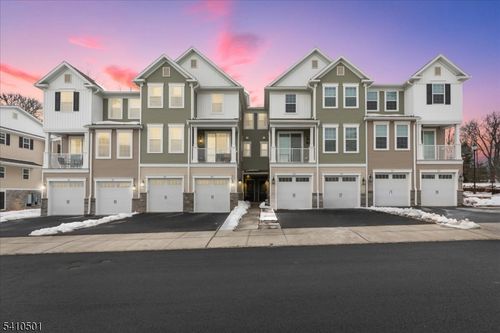 613-165 Jasmine Dr, Warren, NJ, 07059-5358 | Card Image