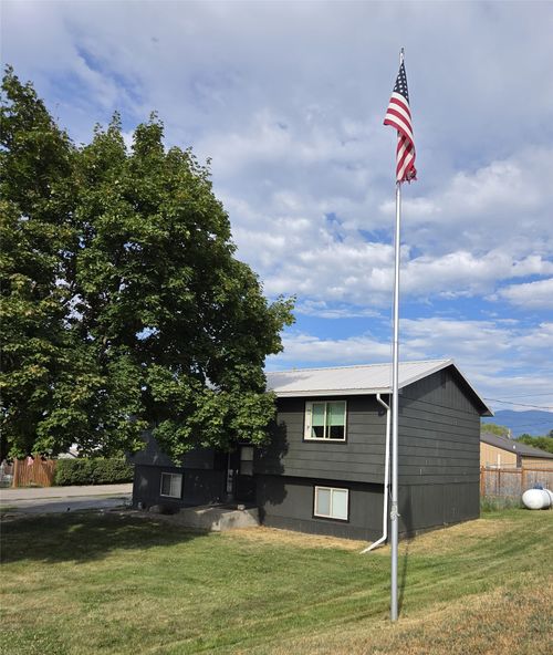 1001 E 4th Avenue, Polson, MT, 59860 | Card Image