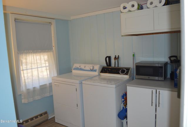 This was the 3rd bedroom turned into laundry | Image 24