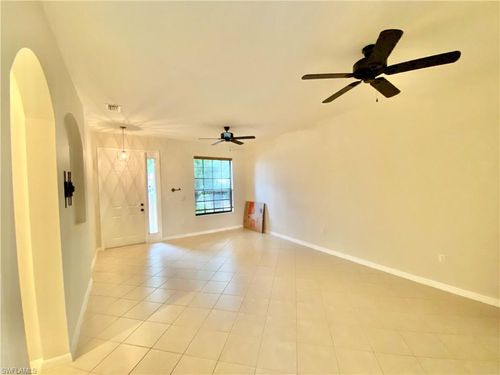 7472 Bristol Cir, NAPLES, FL, 34120-0693 | Card Image