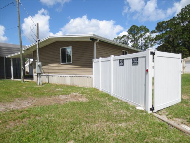1 car workshop/garage | Image 15