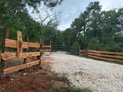 492 S Old Potato Rd, Paige, TX, 78659-4411 | Card Image