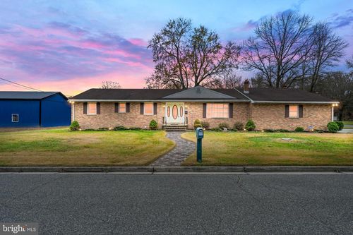 17 King St, PENNSVILLE, NJ, 08070-1156 | Card Image