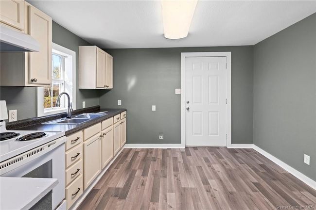 219 N Hodges St, House other with 2 bedrooms, 1 bathrooms and null parking in Lake Charles LA | Image 9