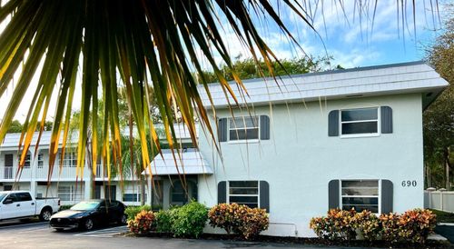 apt-9-690 Kingsbridge St, Boca Raton, FL, 33487-4160 | Card Image