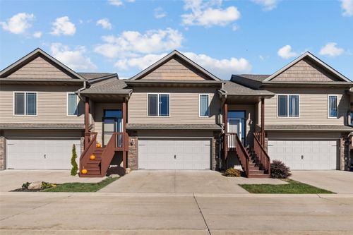 1476 Marilyn Dr, North Liberty, IA, 52317-2310 | Card Image