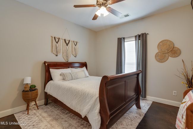 guest bedroom #3 | Image 25