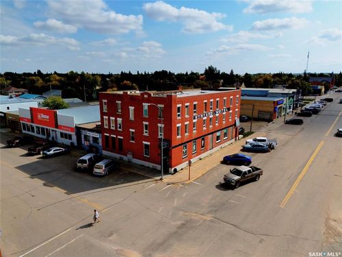 101 B Ave E, Wynyard, SK, S0A4T0 | Card Image