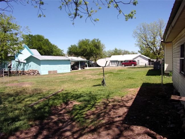 View of yard | Image 5
