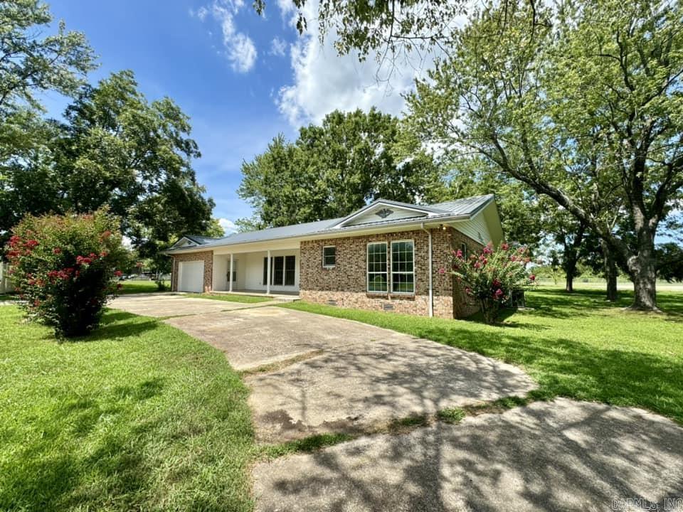 Cynthia St, Mountain View, AR 72560
