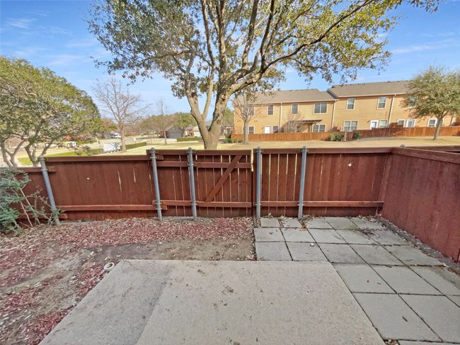 9912 Wilkins Way, Townhouse with 2 bedrooms, 2 bathrooms and null parking in Plano TX | Image 8