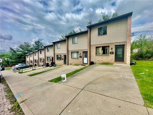 915 Roy St, Braddock, PA, 15104-2234 | Card Image