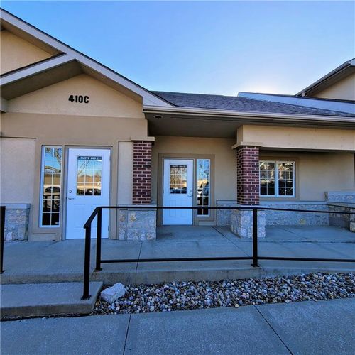 410 Se 3rd St, Lee's Summit, MO, 64063 | Card Image