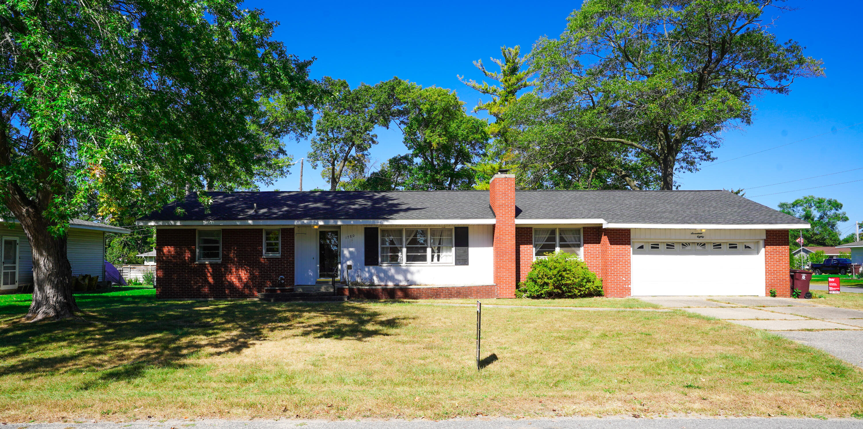 Southland Dr, Muskegon, MI 49442