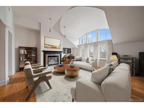 unit-302-300 Hudson St, Denver, CO, 80220-5872 | Card Image