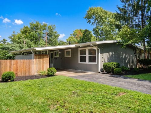 2450 Bristol Rd, Upper Arlington, OH, 43221-1101 | Card Image