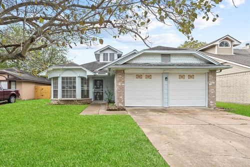 16019 Mission Village Dr, Houston, TX, 77083-2318 | Card Image