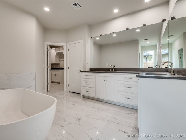 11264 S Fir Ave, House other with 4 bedrooms, 4 bathrooms and null parking in Jenks OK | Image 33