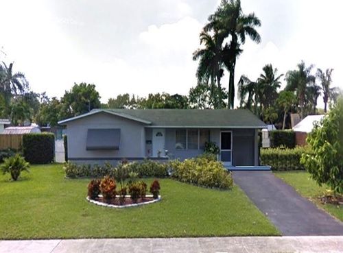 8954 Sw 52nd Ct, Cooper City, FL, 33328-5104 | Card Image