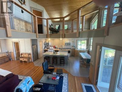 1474 Savary Island Rd, House other with 3 bedrooms, 3 bathrooms and null parking in Lund BC | Image 2