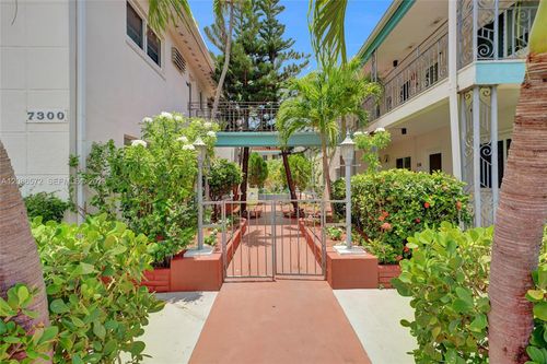 15b-7300 Byron Ave, Miami Beach, FL, 33141-2602 | Card Image