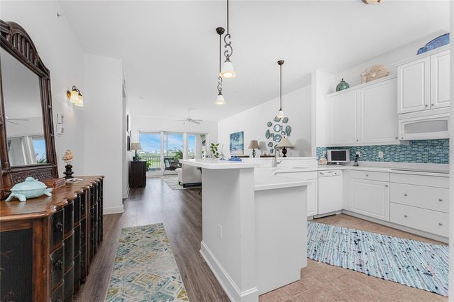 UNIT-202 - 11100 Hacienda Del Mar Blvd, Condo with 2 bedrooms, 3 bathrooms and null parking in PLACIDA FL | Image 10