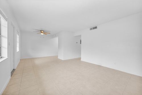 apt-102b-4165 Sw 67th Ave, Davie, FL, 33314-3252 | Card Image